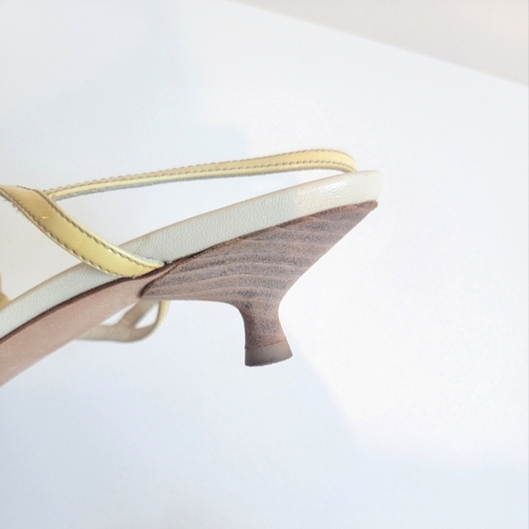 Gucci Brit pale yellow low heels, size 7 - Picture 6 of 12